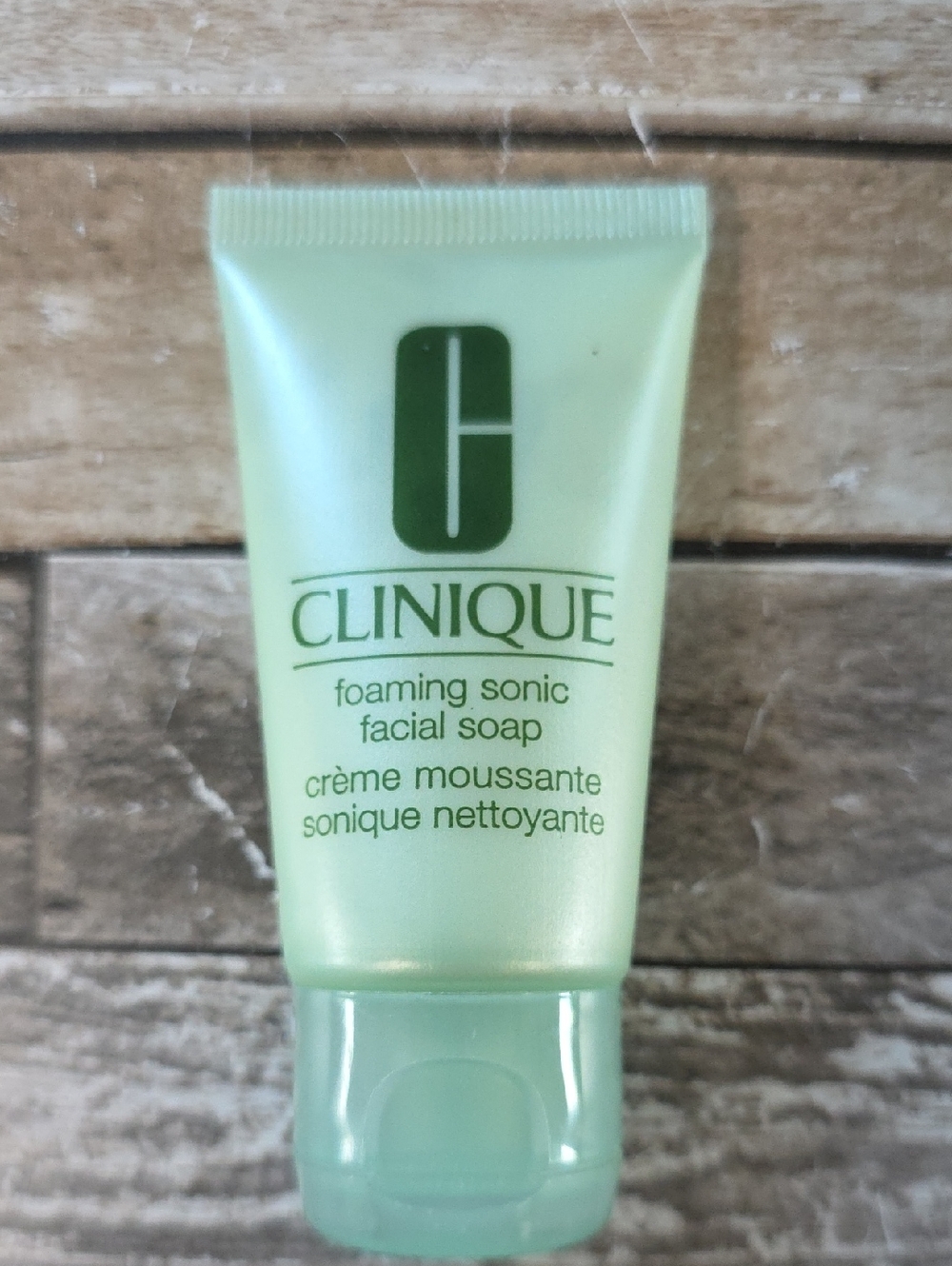 Clinique Foaming Sonic Facial Soap